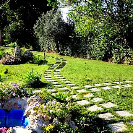 Agriturismo Tenuta Santa Maria Notaresco Экстерьер фото