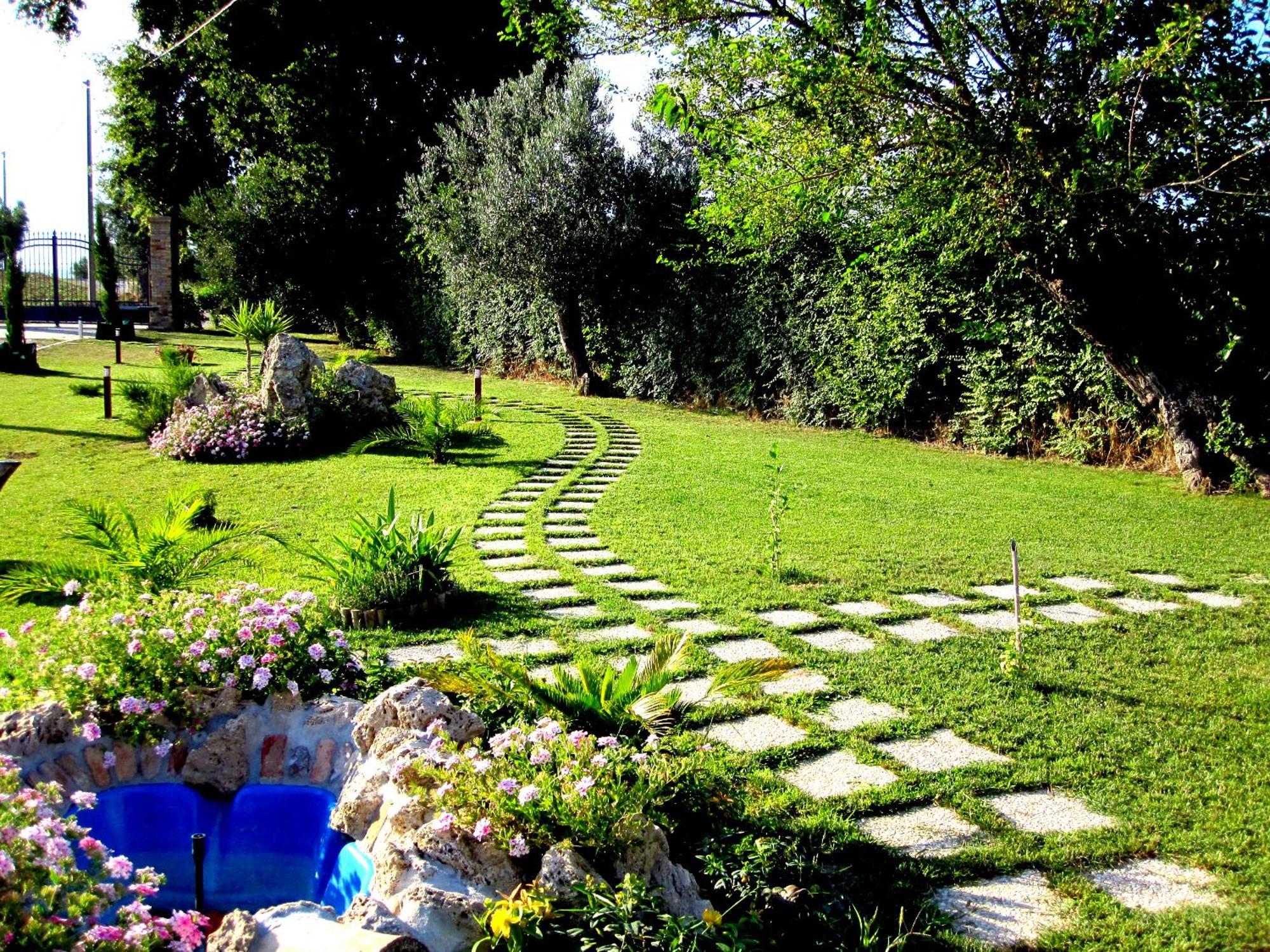 Agriturismo Tenuta Santa Maria Notaresco Экстерьер фото