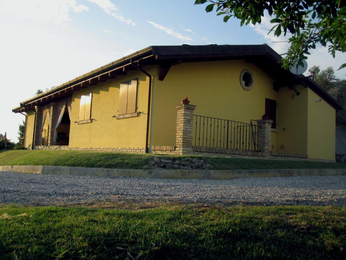 Agriturismo Tenuta Santa Maria Notaresco Экстерьер фото